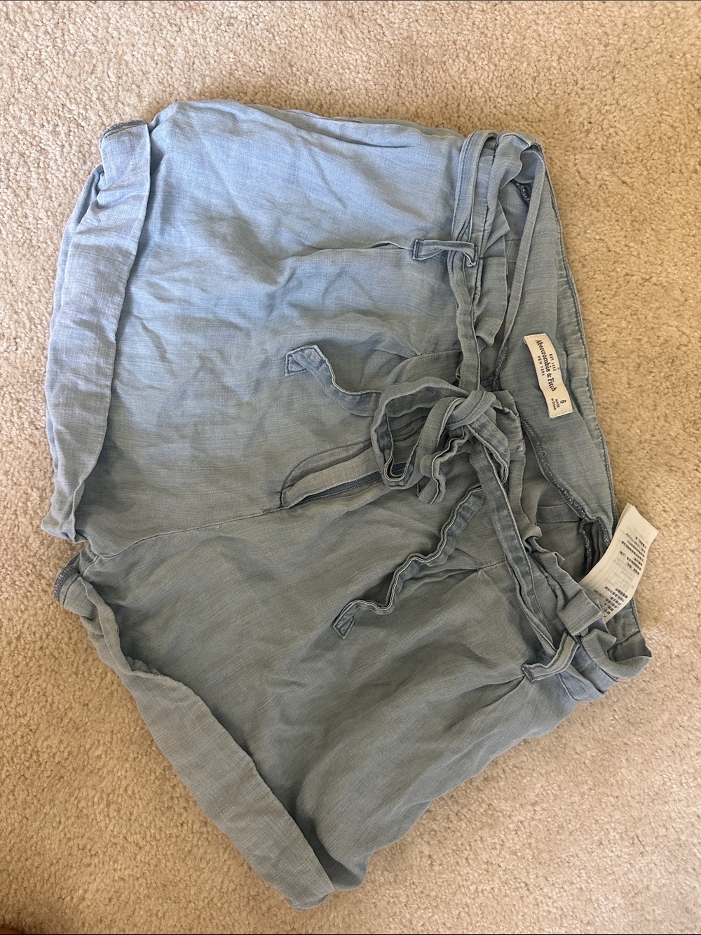 Abercrombie & Fitch Light Tie-Waist Shorts